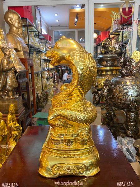 Tượng rắn mạ vàng bằng đồng dát vàng 24K