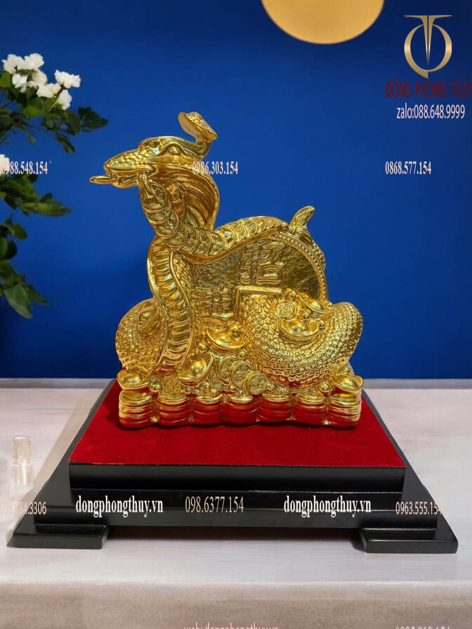 Quà tặng doanh nghiệp: Tượng rắn mạ vàng