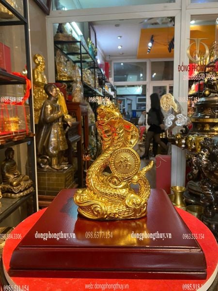 Tượng rắn bằng đồng dát vàng cao 18cm