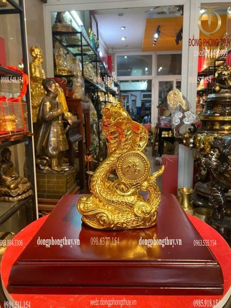 Tượng rắn bằng đồng dát vàng cao 18cm