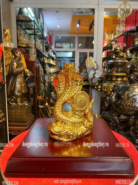 Tượng rắn bằng đồng dát vàng cao 18cm