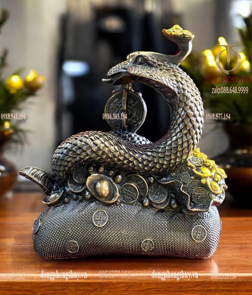 Tượng rắn phong thủy bằng đồng Cao 20cm ngang 17cm nặng 2,5kg