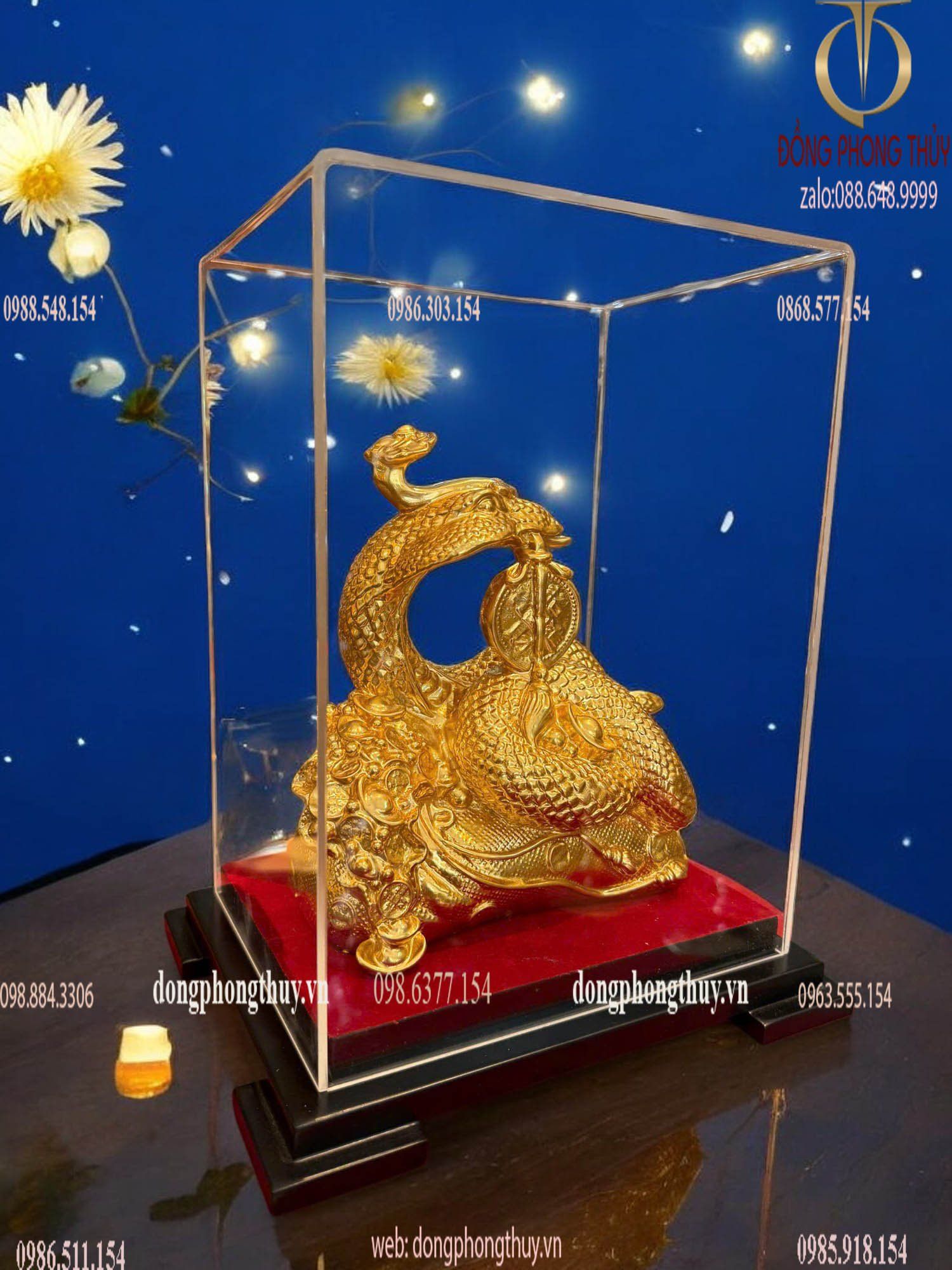 Tượng rắn cưỡi bao tiền dát vàng 24k