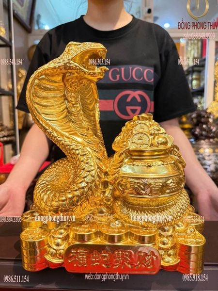Tượng rắn mạ vàng phong thủy bằng đồng dát vàng 24k cao 28cm ngang 24cm sâu 15cm nặng 4,2kg