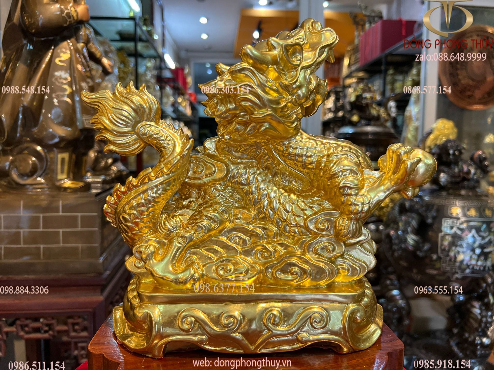 Tượng rồng dát vàng 24k