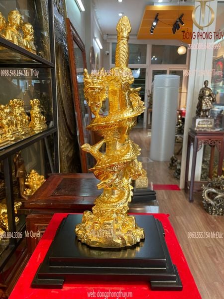 Tượng rồng mạ vàng cuộn kiếm dát vàng 24K
