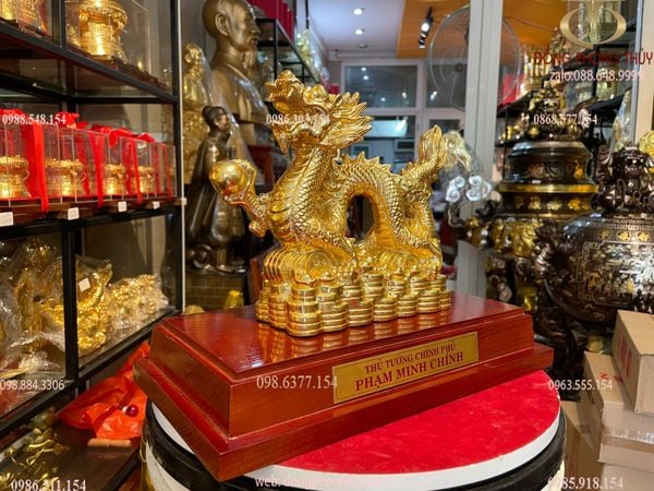 Tượng rồng dát vàng 24K cao 19,5cm ngang 22cm nặng 2kg