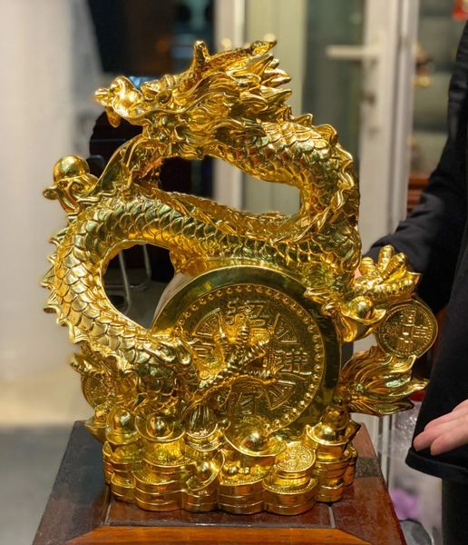 Quà tặng sếp mạ vàng: tượng rồng cuộn đồng tiền 40cm dát vàng 24k