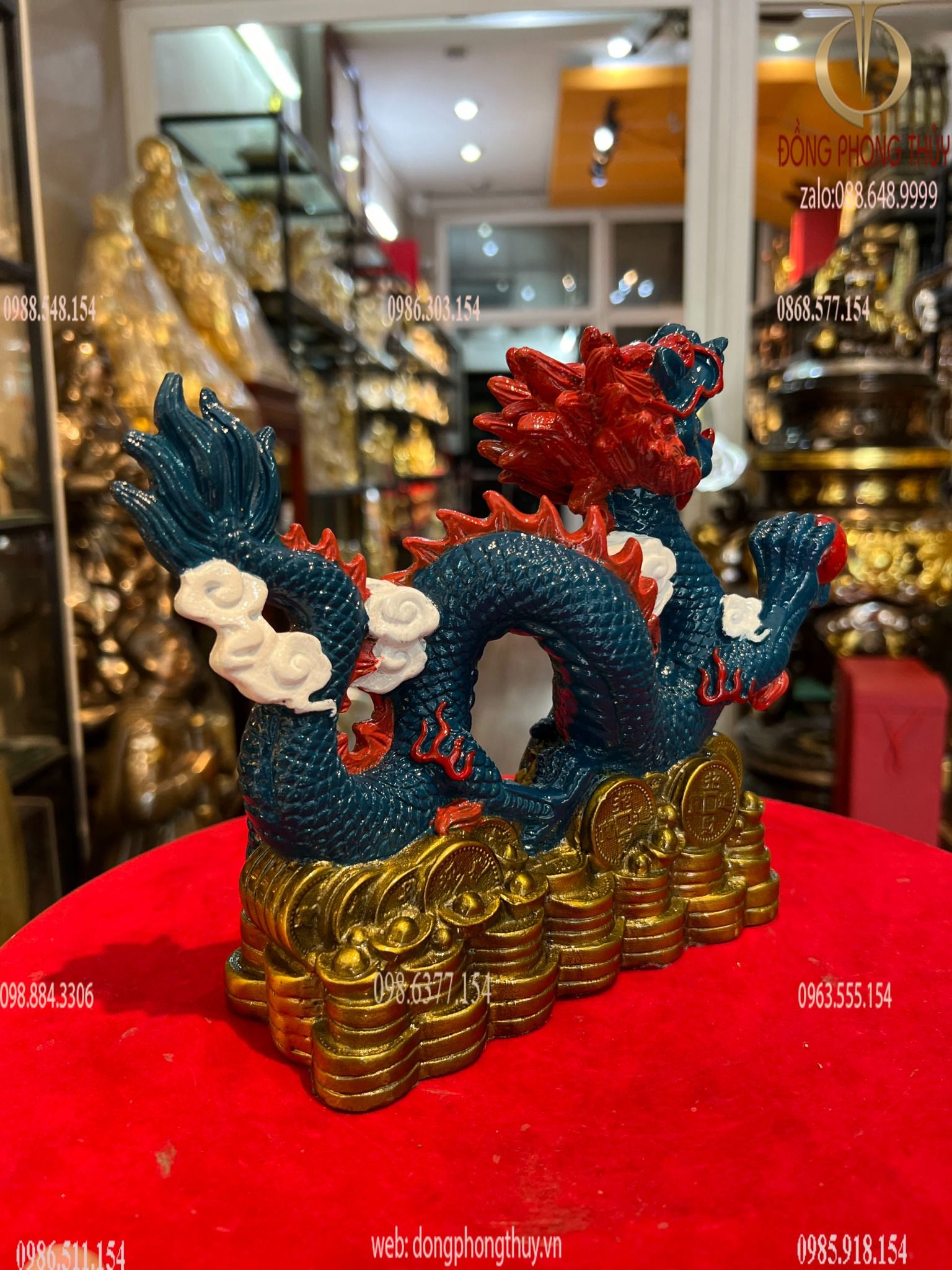 Tượng rồng vẽ màu bằng đồng