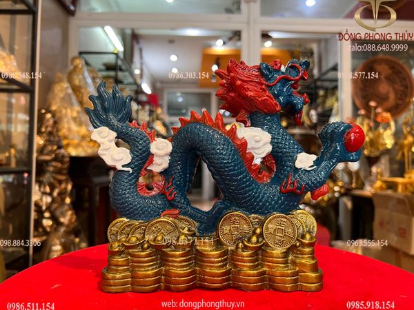 Tượng rồng vẽ màu bằng đồng