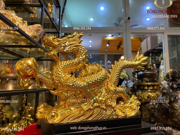 Tượng rồng mạ vàng 24k