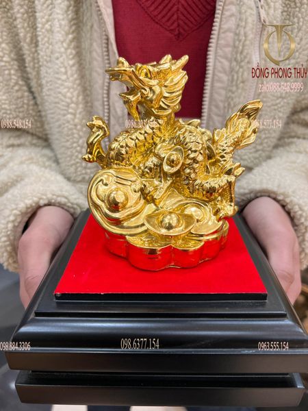 Tượng rồng dát vàng 24k