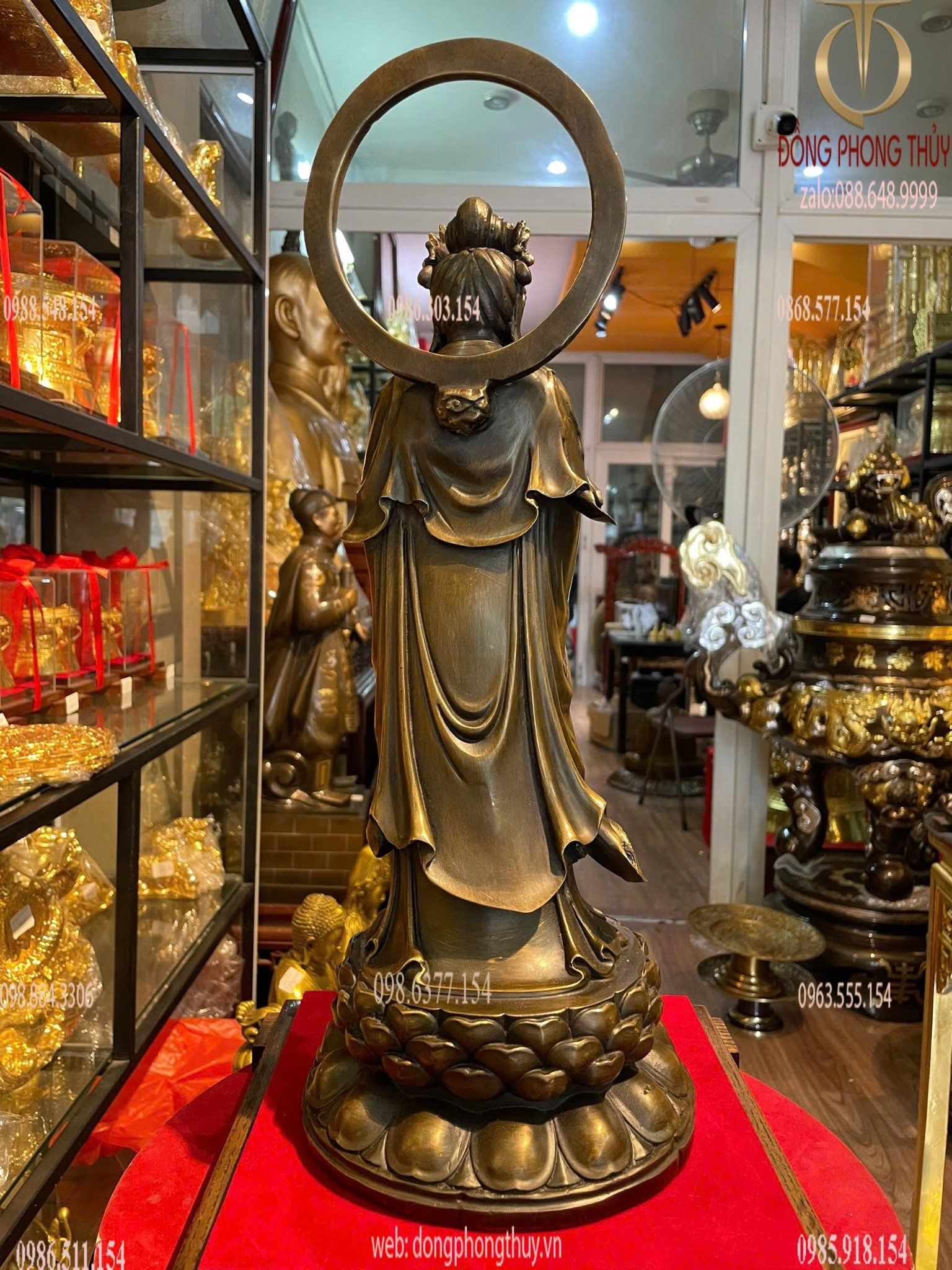 tượng Đại Thế Chí hào quang