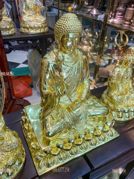 Tượng phật Thích Ca áo hoa 40cm dát vàng