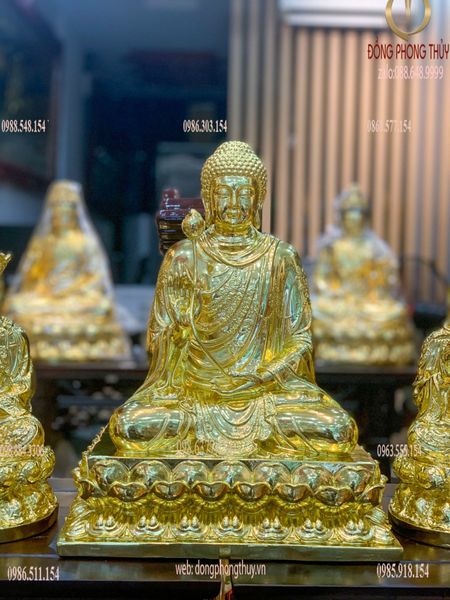 Tượng tam thánh bằng đồng dát vàng