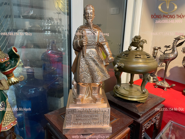 Tượng Trần Hưng Đạo 50cm bằng đồng đỏ