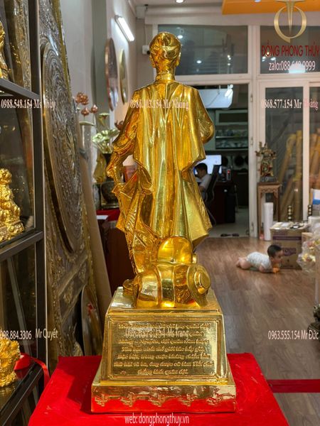 Tượng Trần Hưng Đạo cao 47cm thếp vàng 24k