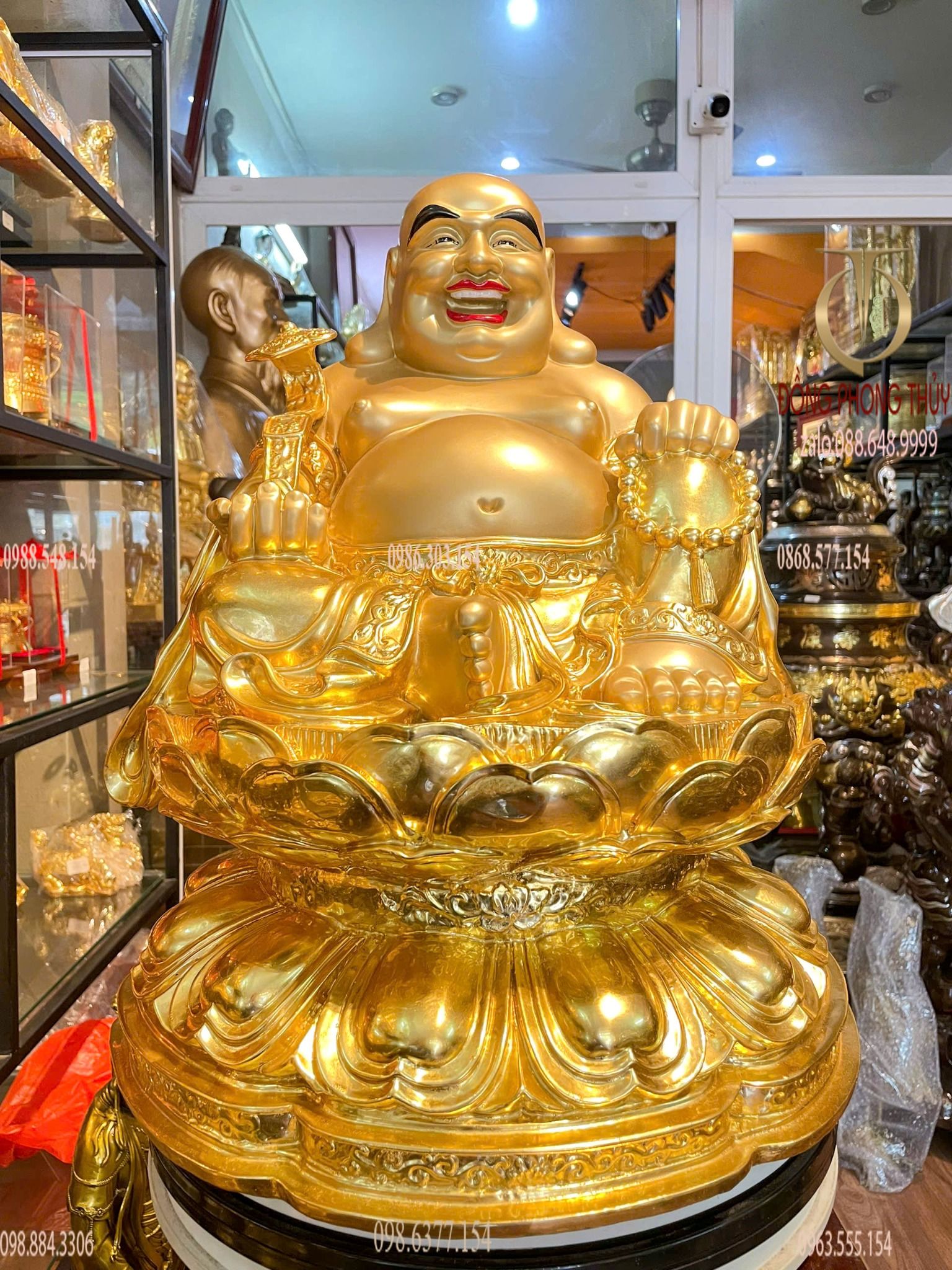 Tượng Di Lặc tọa đài sen dát vàng 24k vẽ màu Cao 50cm ngang 40cm sâu 36cm nặng 20kg