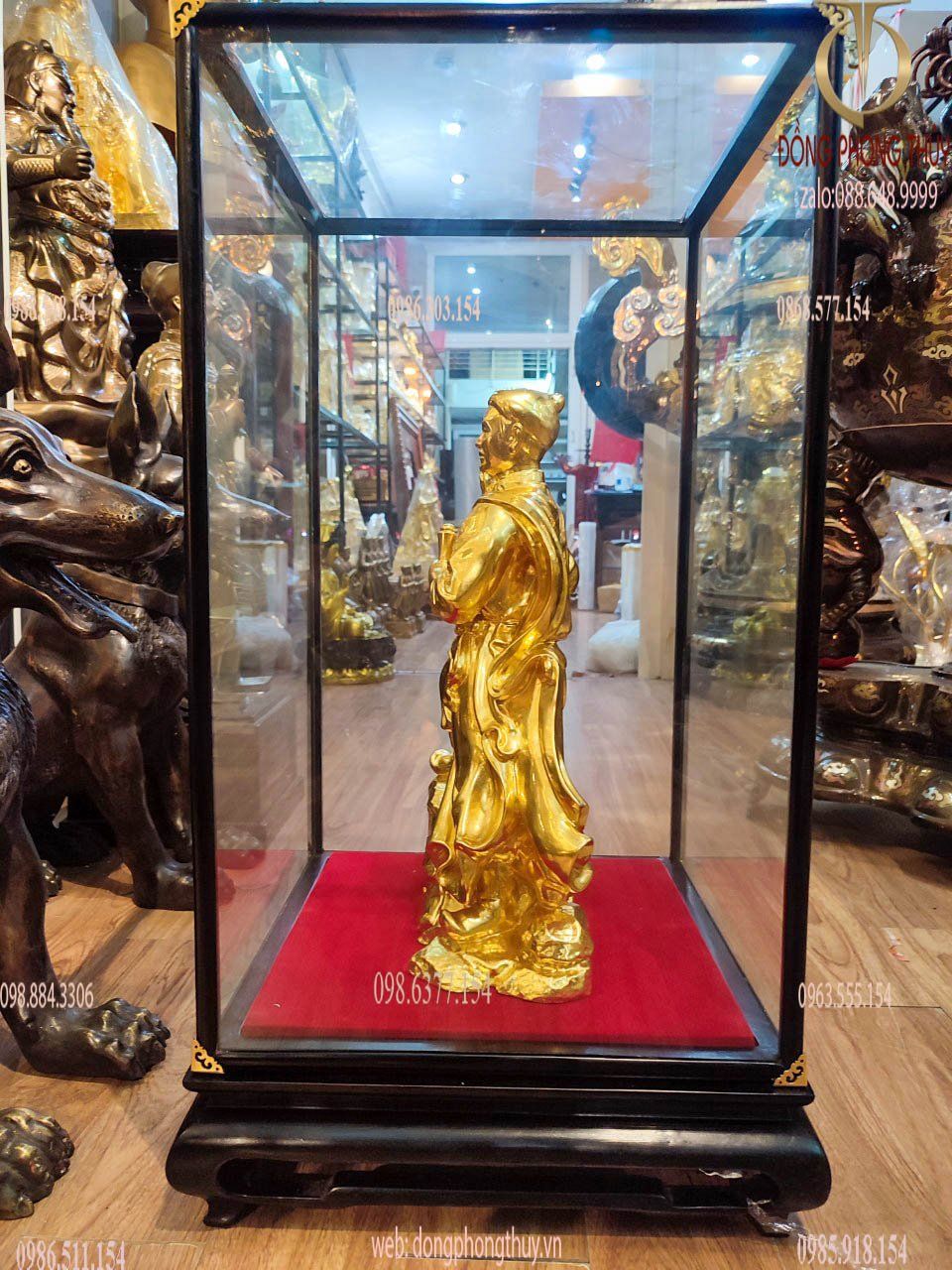 Tượng Trần Hưng Đạo 42cm dát vàng 24k đôn hộp kính gỗ Hương Ta
