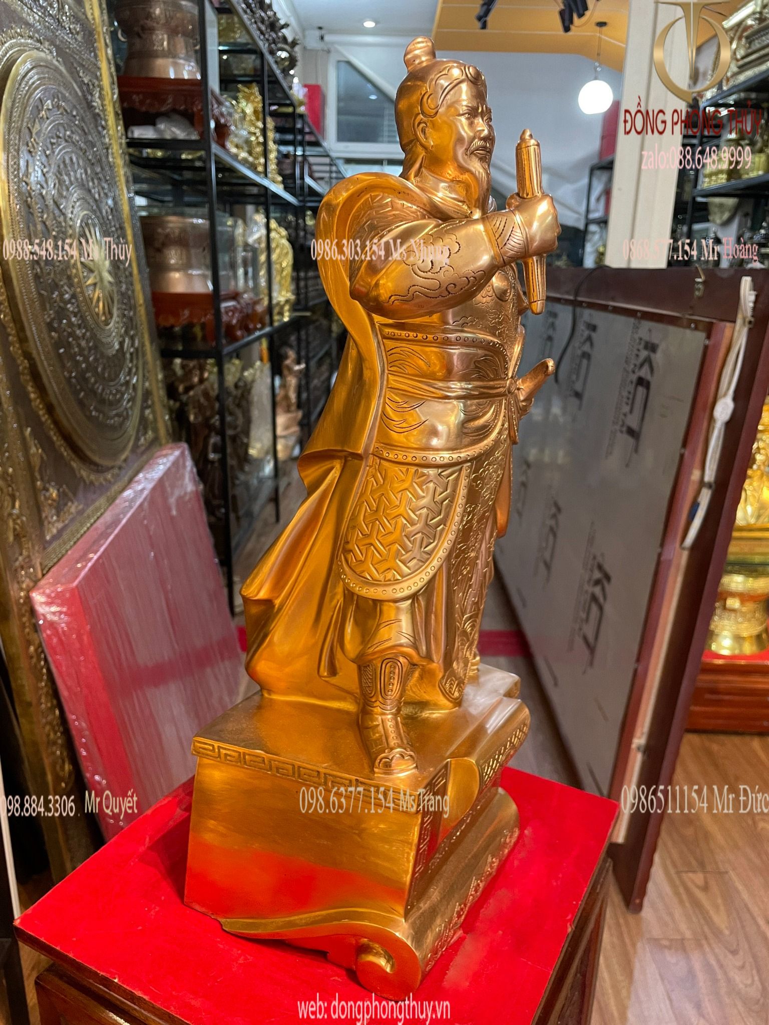 tượng trần hưngđạo