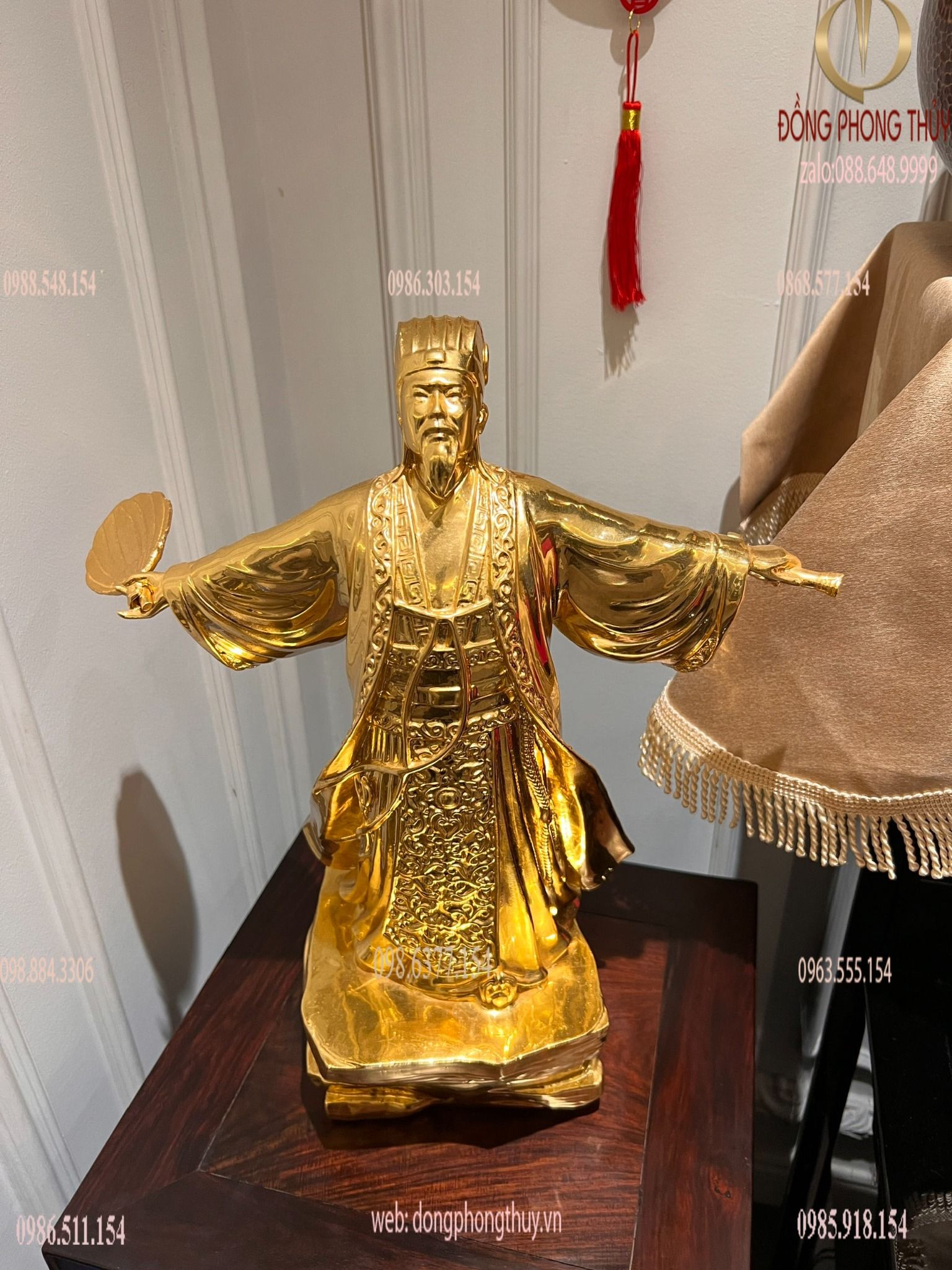 Tượng Khổng Minh Gia Cát Lượng dát vàng 24k