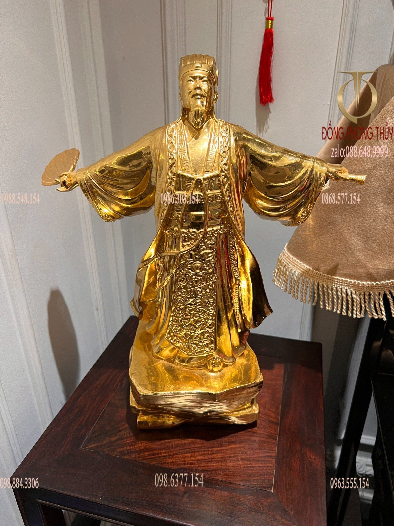 Tượng Khổng Minh Gia Cát Lượng dát vàng 24k