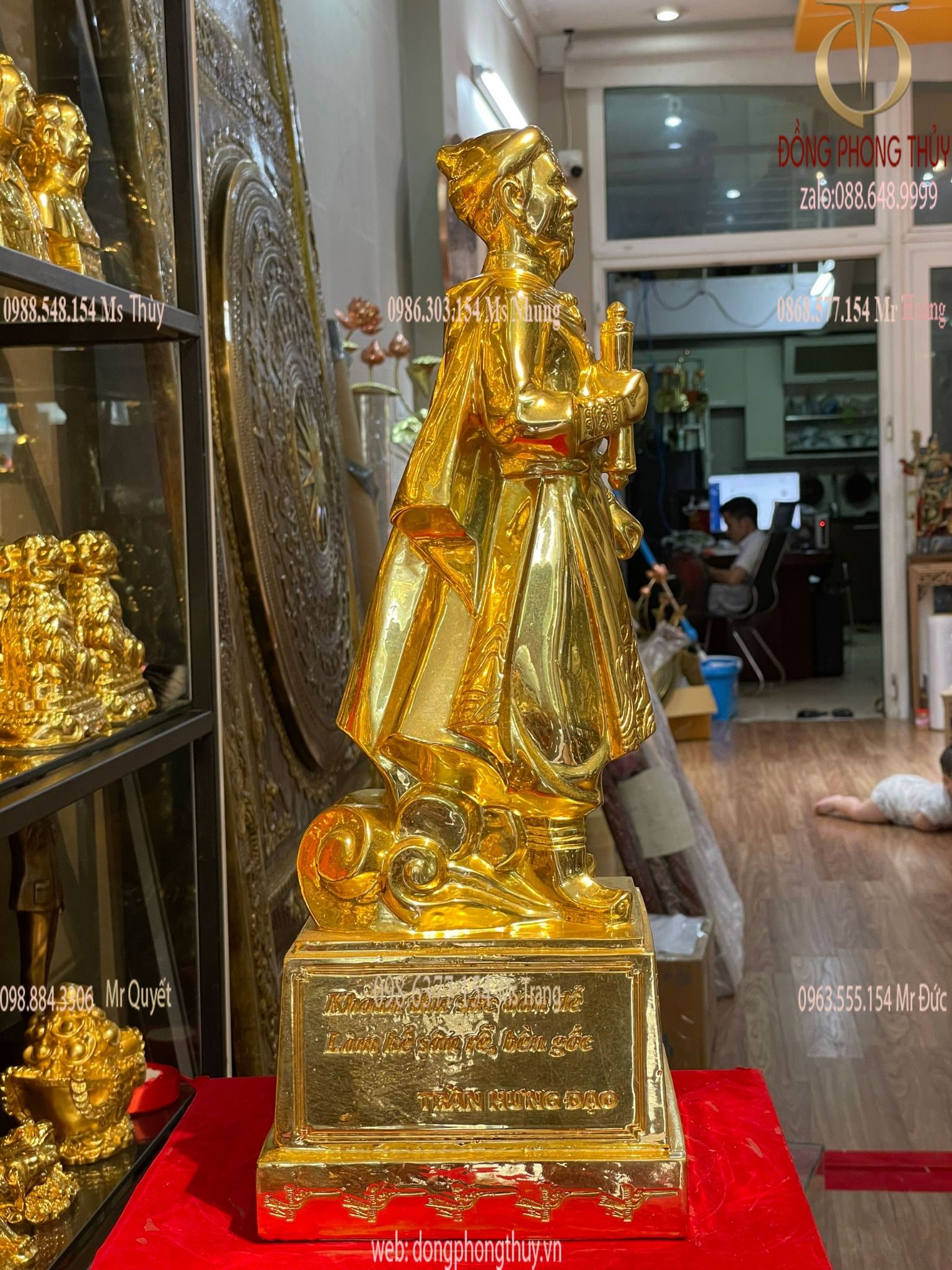 tượng trần hưngđạo
