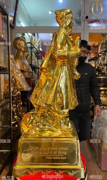 Tượng Trần Hưng Đạo Cao 70cm  dát vàng nano