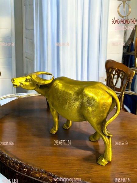 Tượng trâu bằng đồng ngang 34 cao 20 nặng 3,6kg