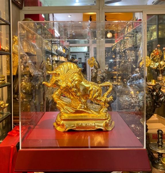 Tượng Trâu phong thủy dát vàng 24k chữ Nho 26kg nặng 4kg