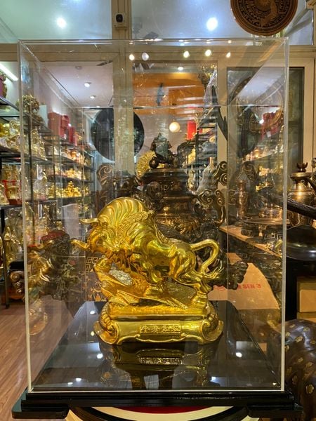 Tượng trâu vàng 24k chữ Nho 26cm nặng 4kg bằng đồng