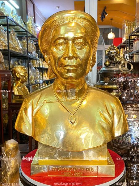 Tượng chân dung đẹp