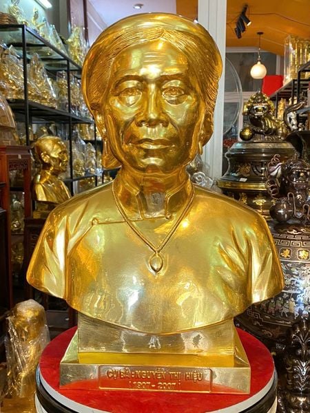 Tượng chân dung đẹp
