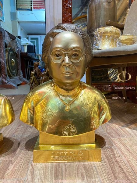 Đúc tượng chân dung bằng đồng đỏ dát vàng 24k 48cm