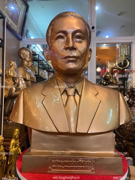 Tượng truyền thần cao 48cm dát tên vàng 24K