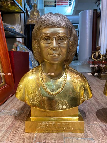 Đúc tượng chân dung bằng đồng đỏ dát vàng 24k 48cm