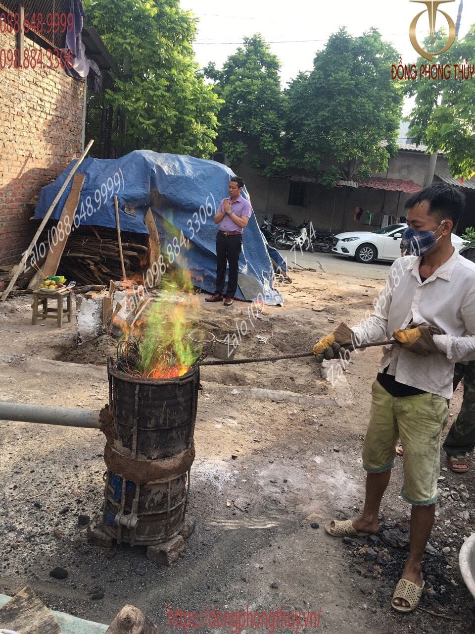 Tượng truyền thần bằng đồng đỏ 