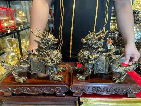 Đôi tỳ hưu phong thủy bằng đồng màu hun Cao 18 ngang 24 sâu 10 nặng 5kg