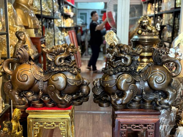 Tỳ hưu phong thủy Cao 47 ngang 60 sâu 23 nặng 50kg