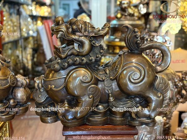 Tỳ hưu phong thủy Cao 47 ngang 60 sâu 23 nặng 50kg