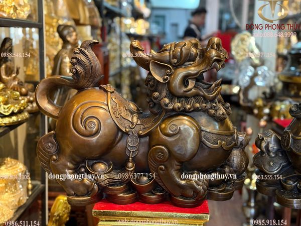 Tỳ hưu phong thủy Cao 47 ngang 60 sâu 23 nặng 50kg