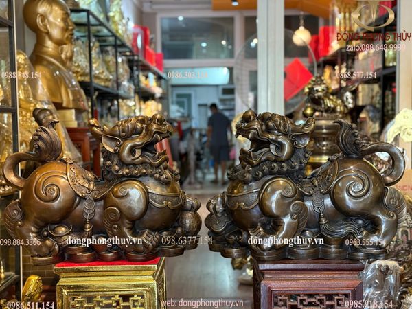 Tỳ hưu phong thủy Cao 47 ngang 60 sâu 23 nặng 50kg