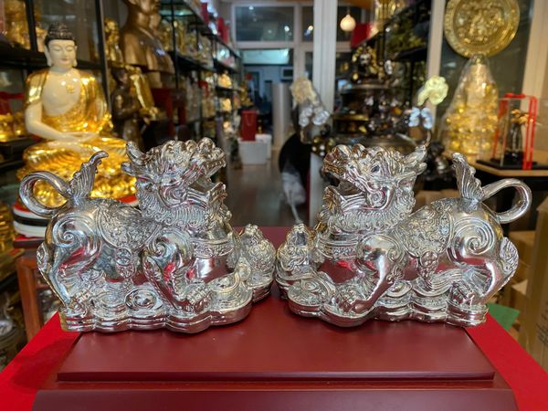 Tỳ hưu phong thủy dát bạc cao 11.5cm ngang 14cm