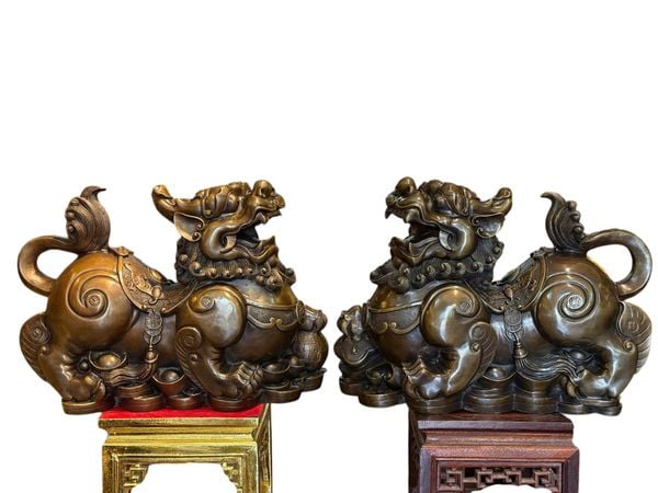 Tỳ hưu phong thủy Cao 47 ngang 60 sâu 23 nặng 50kg