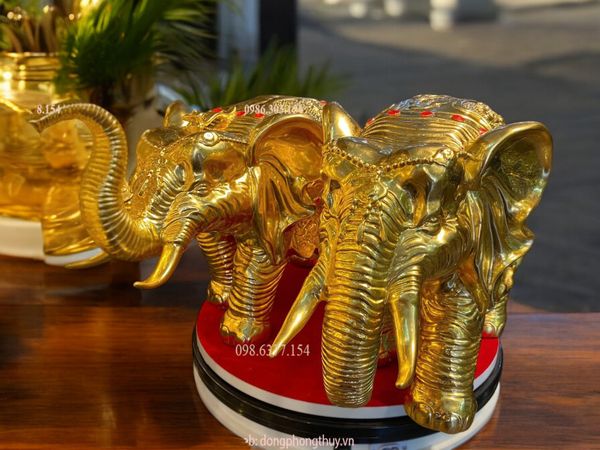 Đôi voi bằng đồng dát vàng 24k