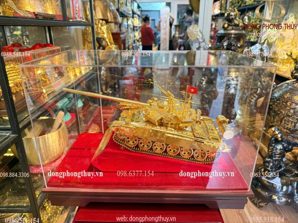 Xe tặng mạ vàng 24k Ngang 42,5 sâu 24 cao 30 nặng 4,3kg