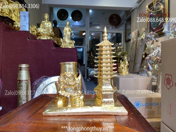 Ống đựng bút tháp văn xương bằng đồng thếp vàng 24k cao 21cm