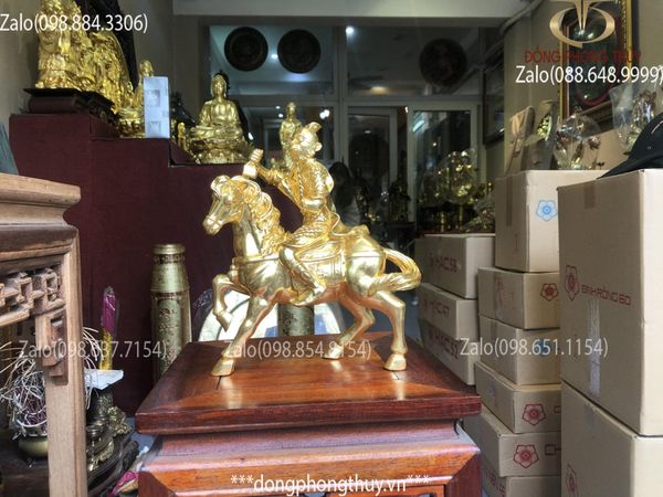 Tượng khỉ cưỡi ngựa Mã Thượng Phong Hầu bằng đồng thếp vàng 24k