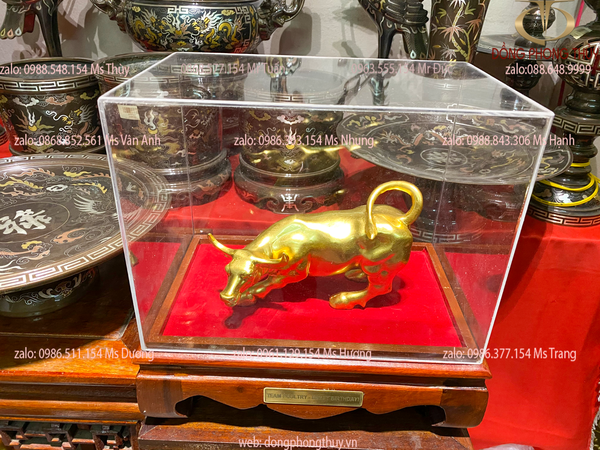 Quà tặng vàng: Tượng trâu vàng 24K cao 11, ngang 19, nặng 1kg