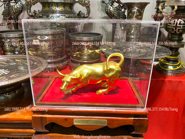 Quà tặng vàng: Tượng trâu vàng 24K cao 11, ngang 19, nặng 1kg